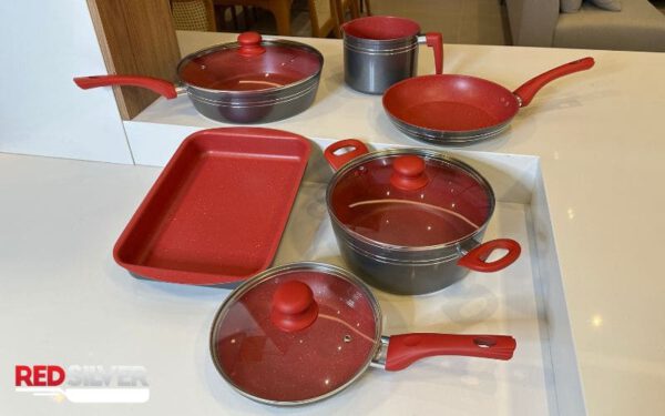 Qual é o melhor jogo de panelas antiaderentes